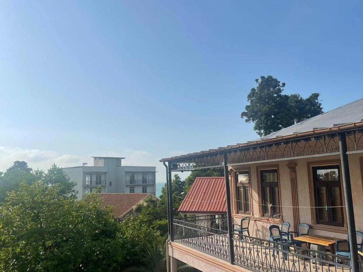 Guest House Nino Makhinjauri Exterior photo