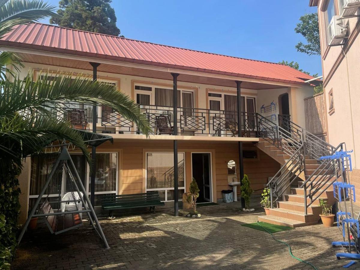 Guest House Nino Makhinjauri Exterior photo
